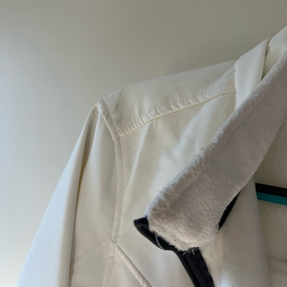 Free country women’s winter jacket - Picture 7 of 9